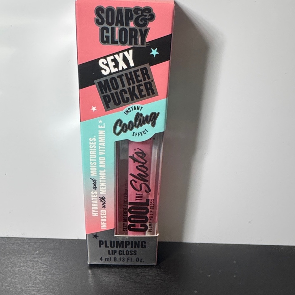Soap & Glory Cool the Shots Plumping Lip Gloss - Pink